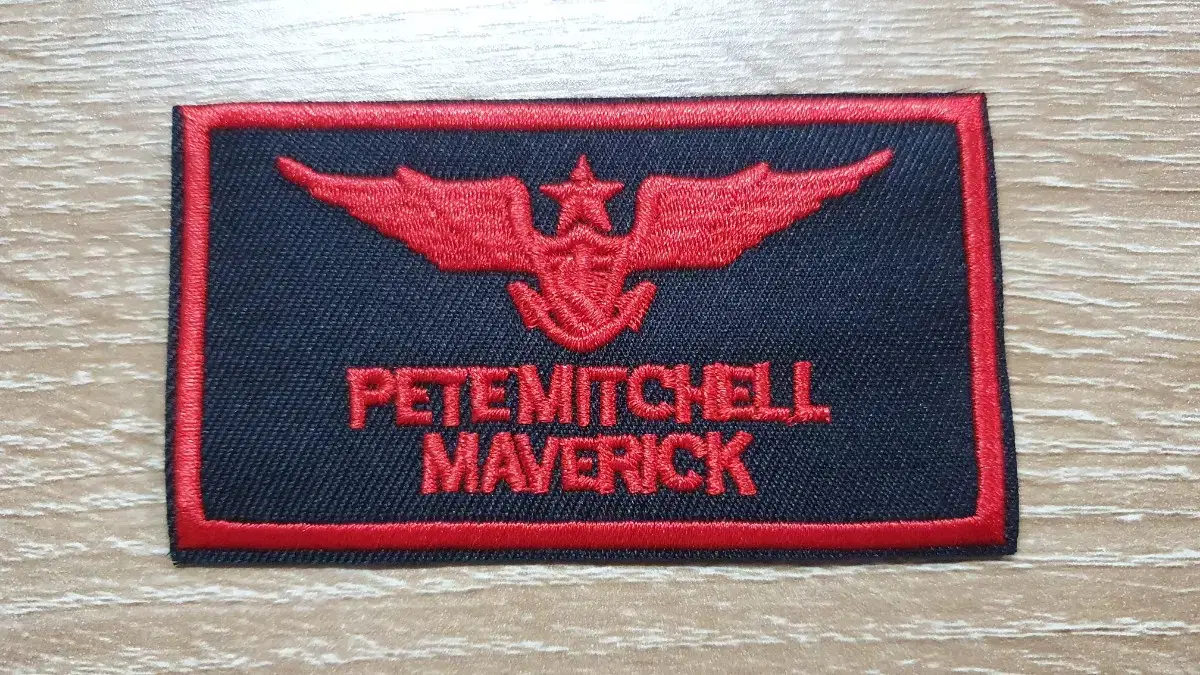 새상품)Petemitchell Maverick 와펜